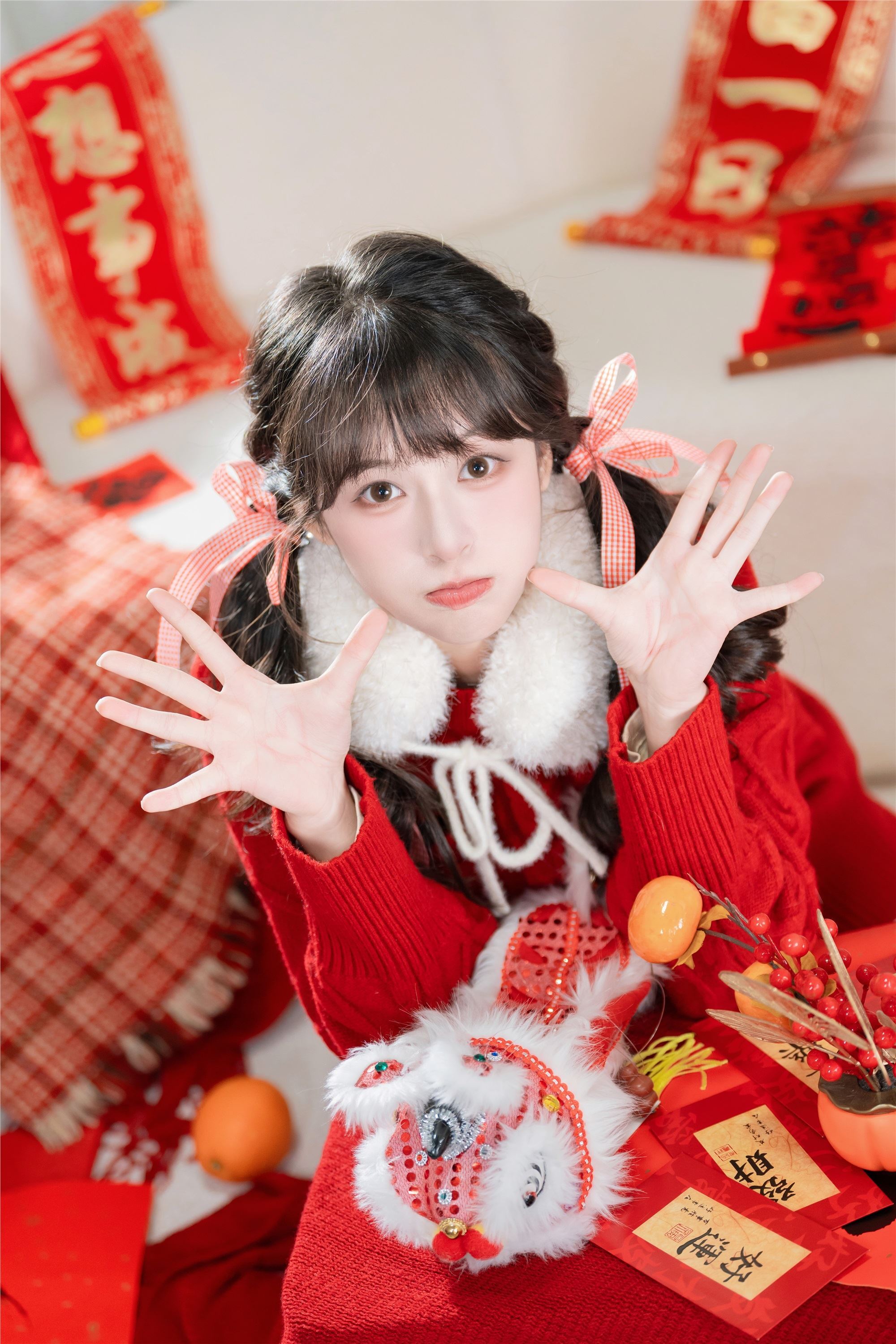 YITUYU艺图语 2025.01.14 居家新年照 夏芋小年